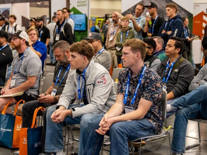 CRE27ROF-Show-Floor-Education-Crowd-800x600-Gallery